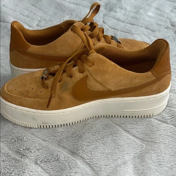 Nike Air Force 1 Low Sage, Women’s Size 8 - Picture 7 of 11